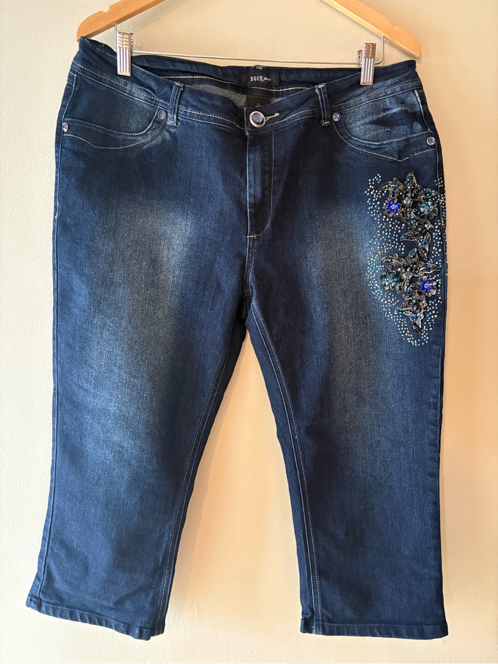 Suko Jeans, Dark Wash, Embroidered Beaded, Capri Denim, Bling Boho, Size 14.